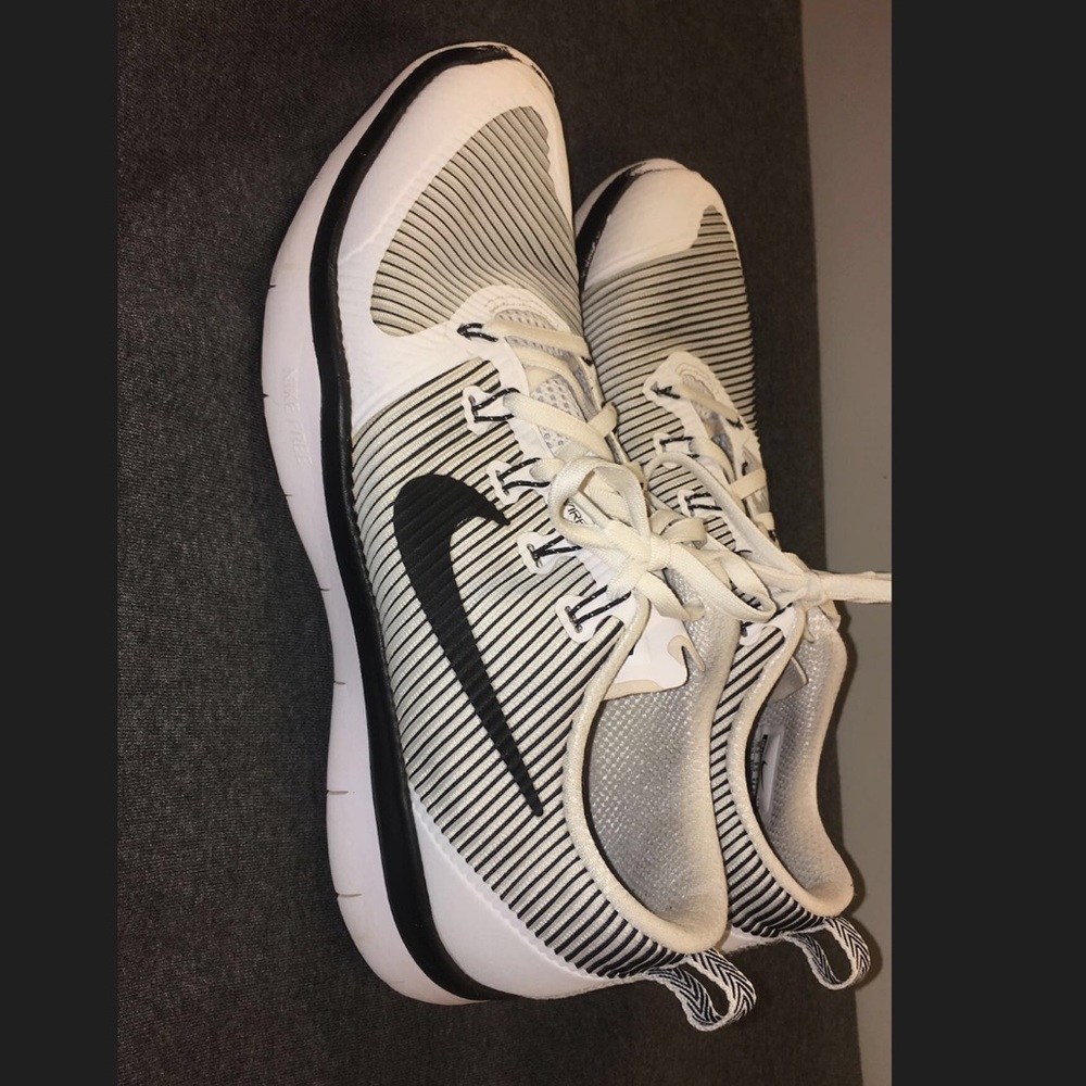 Nike trainer - Picture 2 of 2